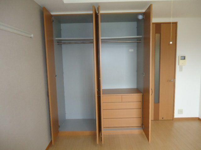 物件内観写真7　(朝シャンしやすいシャワー洗面)