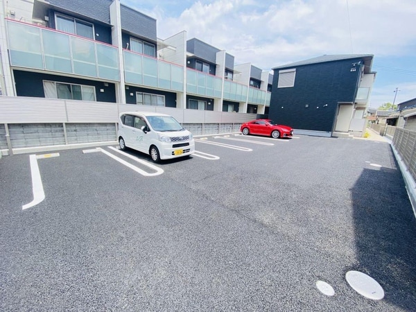 駐車場・駐輪場