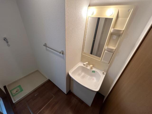 物件内観写真9　(洗面)