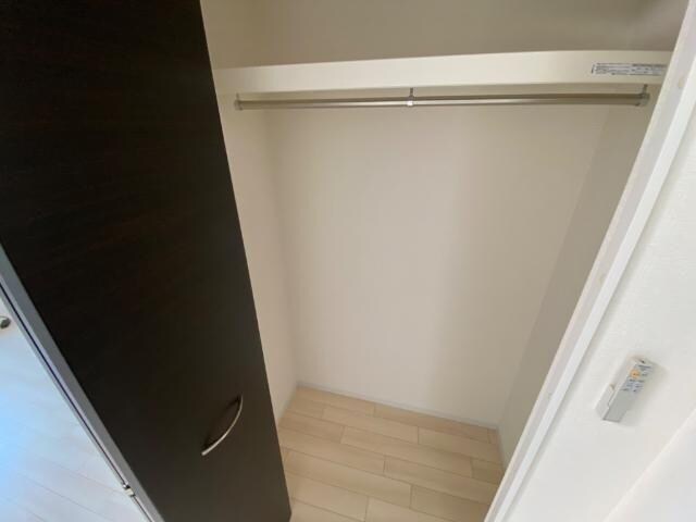 物件内観写真8　(クローゼット)