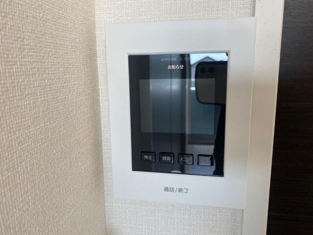 物件内観写真9　(カメラ付インターホン)