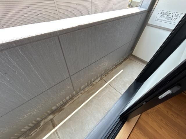 物件内観写真11　(ベランダ)