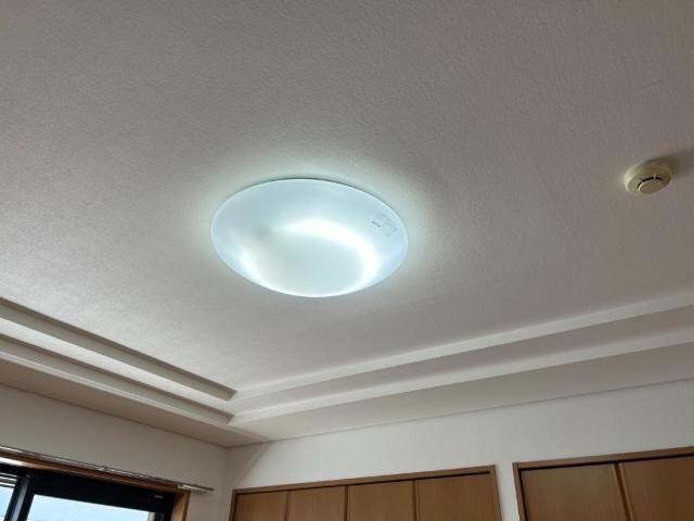 物件内観写真13　(照明器具)