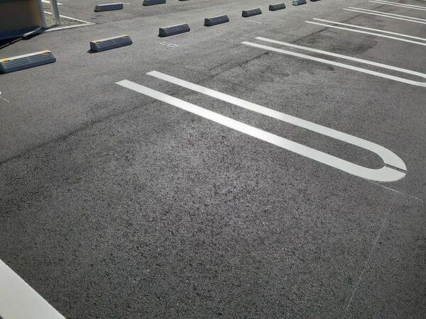 駐車場・駐輪場