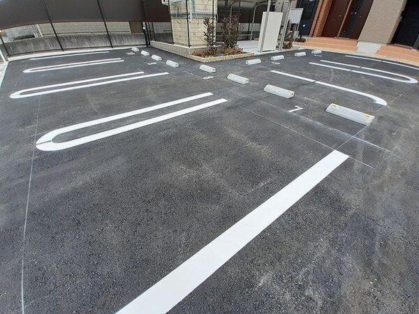 駐車場・駐輪場