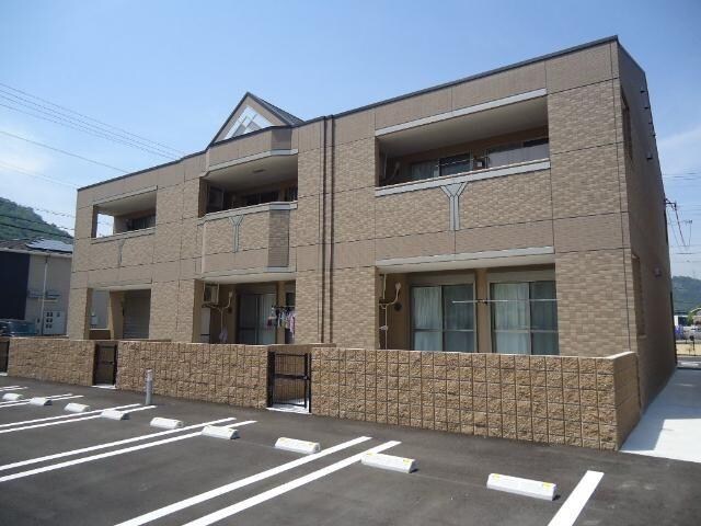 物件外観写真1　(外観写真（昼）)