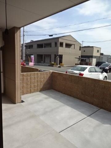 物件内観写真12　(専用庭)