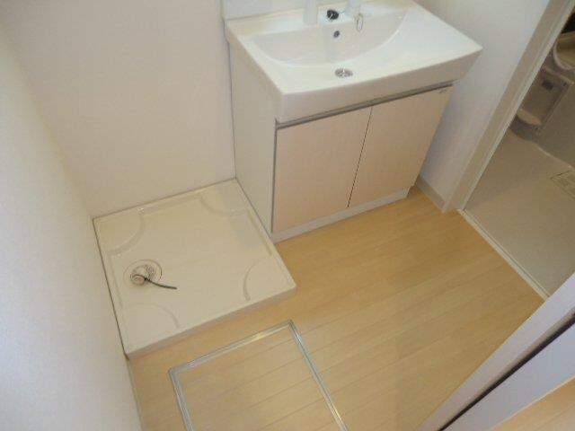 物件内観写真9　(洗面)