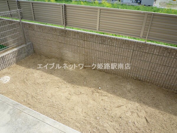 ベランダ・バルコニー・庭(ガーデニングなどいかがですか？)