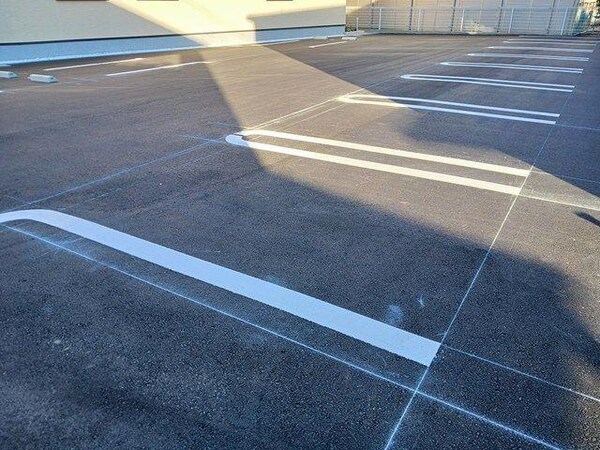 駐車場・駐輪場