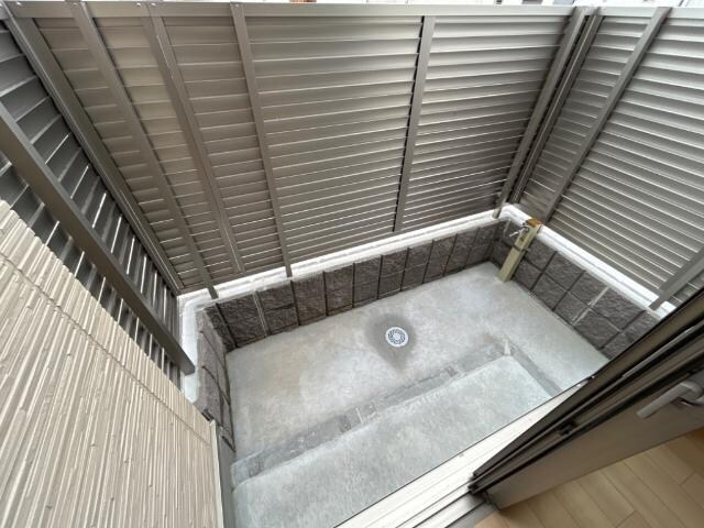 物件内観写真11　(専用庭)