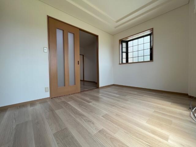 物件内観写真6　(洋室)