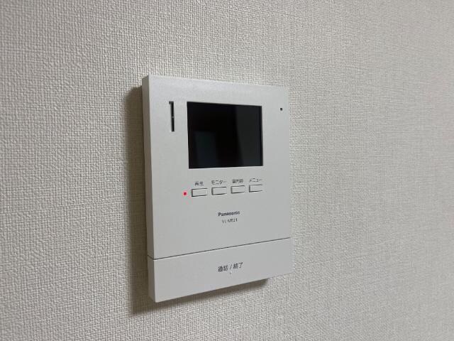 物件内観写真13　(カメラ付インターホン)