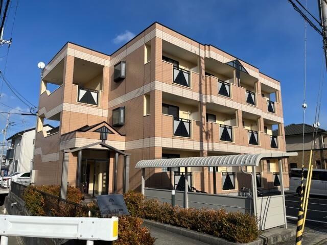 物件外観写真1　(外観写真（昼）)