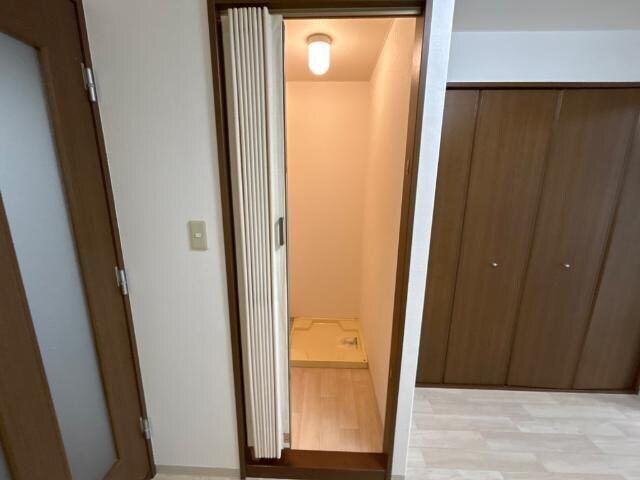 物件内観写真12　(脱衣所)