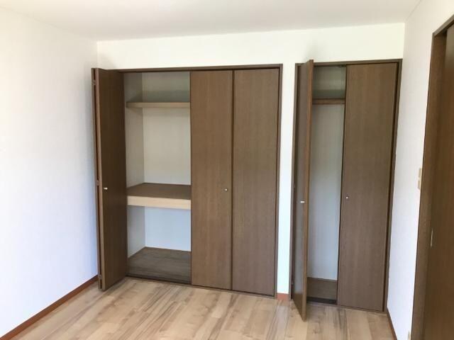 物件内観写真10　(収納)