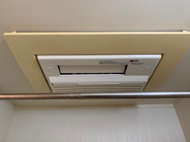 物件内観写真17　(浴室乾燥機)