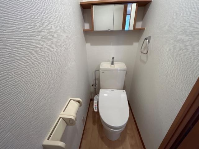 物件内観写真6　(トイレ)