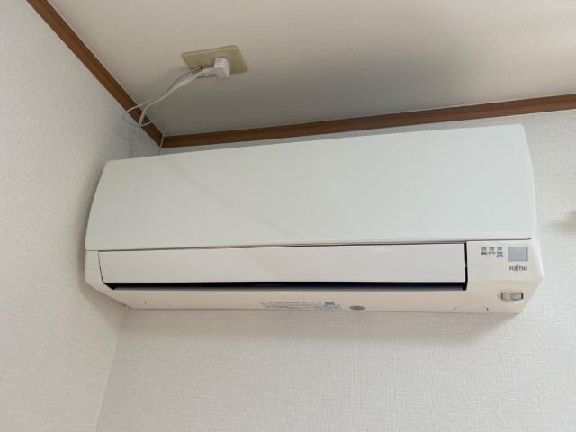 物件内観写真12　(エアコン)