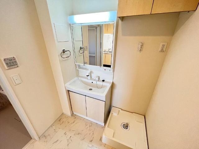 物件内観写真7　(洗髪洗面化粧台（イメージ）)