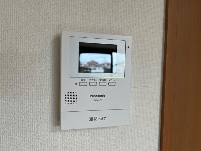 物件内観写真10　(カメラ付インターホン)