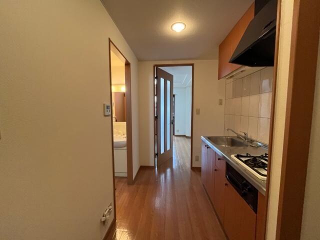 物件内観写真13　(廊下)