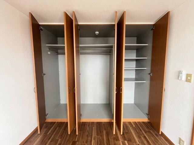 物件内観写真9　(クローゼット)