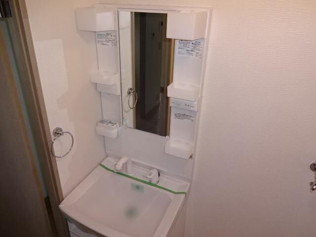 物件内観写真7　(洗髪洗面化粧台)