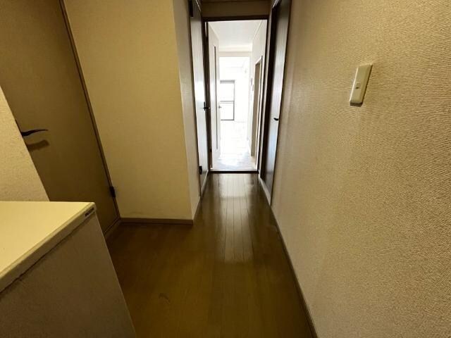 物件内観写真13　(廊下)