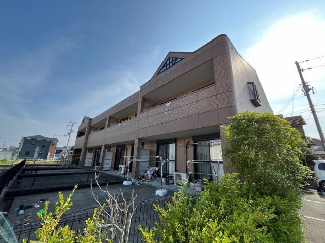 物件外観写真1　(外観写真（昼）)