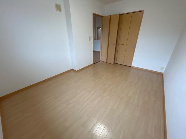 物件内観写真5　(洋室)