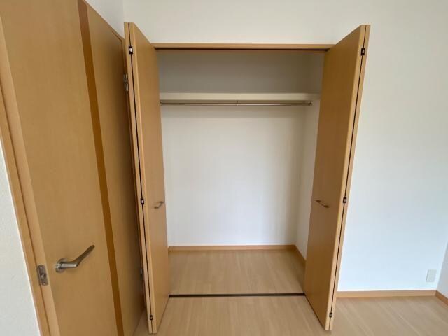 物件内観写真11　(クローゼット)