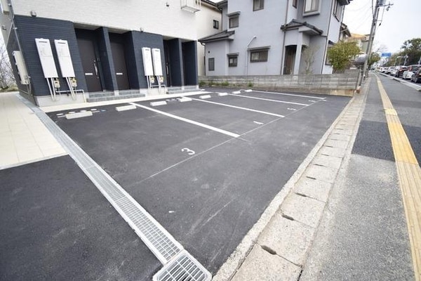 駐車場・駐輪場