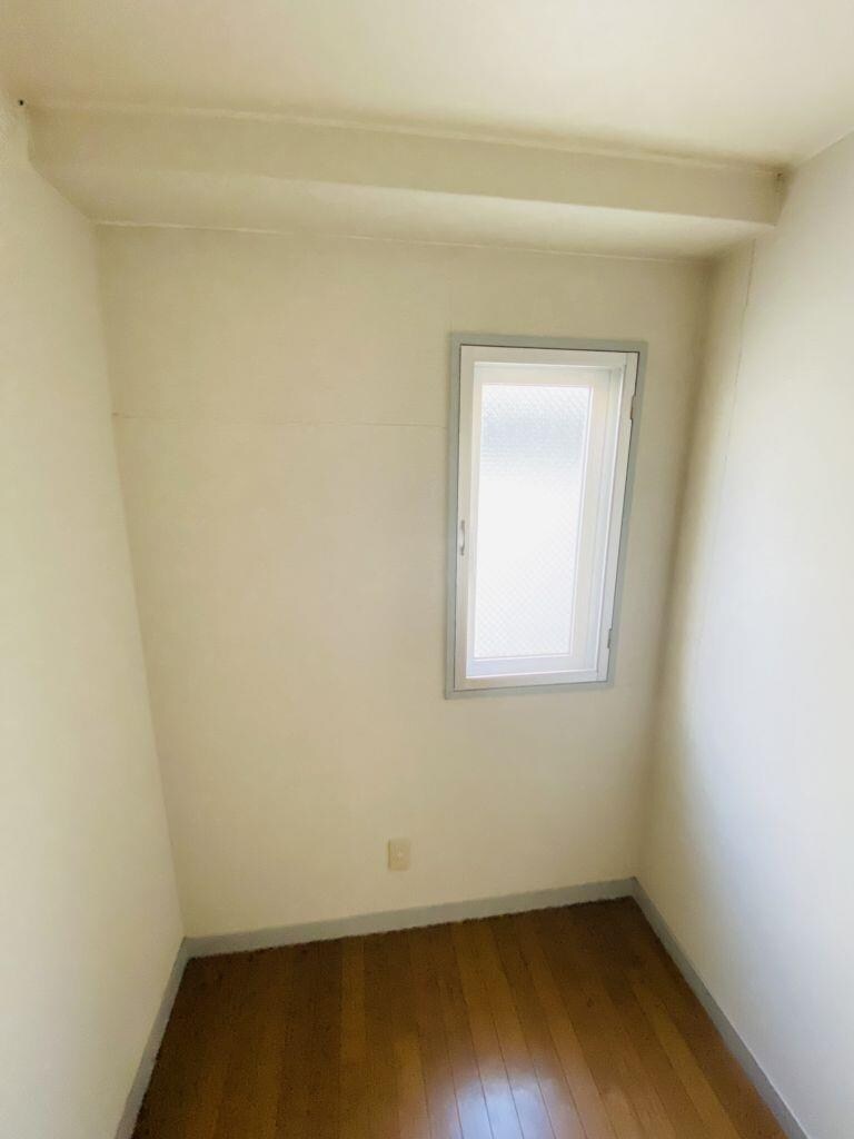 物件内観写真15　(サービスルーム)