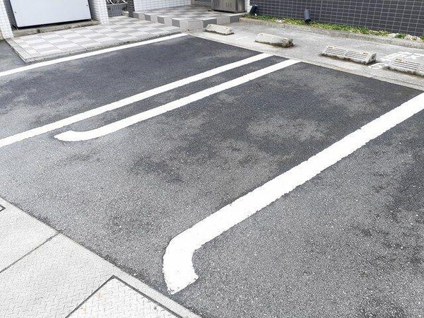 駐車場・駐輪場