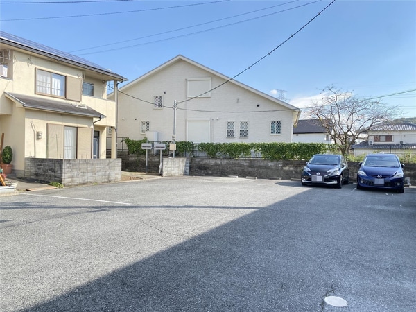 駐車場・駐輪場