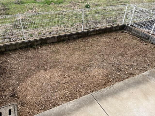 物件内観写真13　(庭)