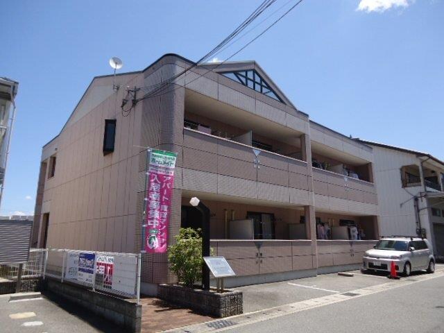 物件外観写真1　(外観写真（昼）)