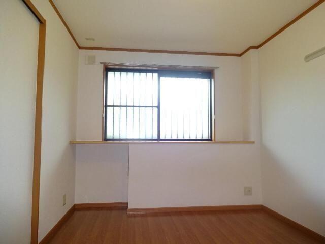 物件内観写真3　(洋室)