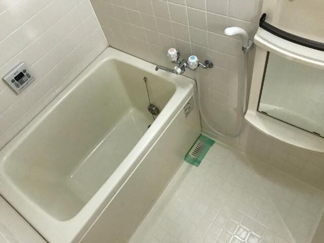 物件内観写真10　(沸き増し機能付のお風呂)