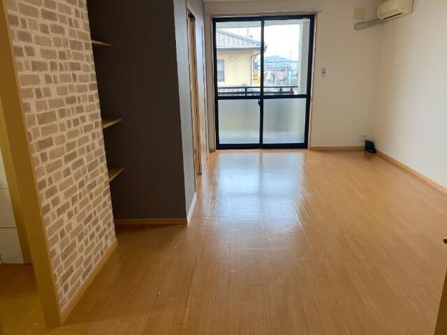 物件内観写真4　(室内)