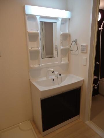 物件内観写真9　(洗髪洗面化粧台)