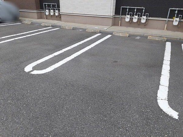 駐車場・駐輪場