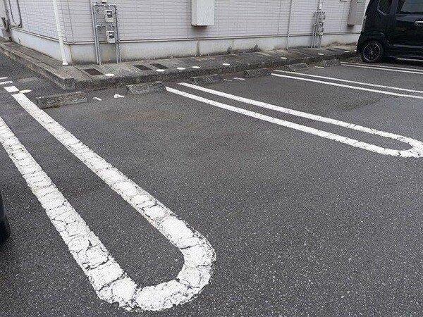 駐車場・駐輪場