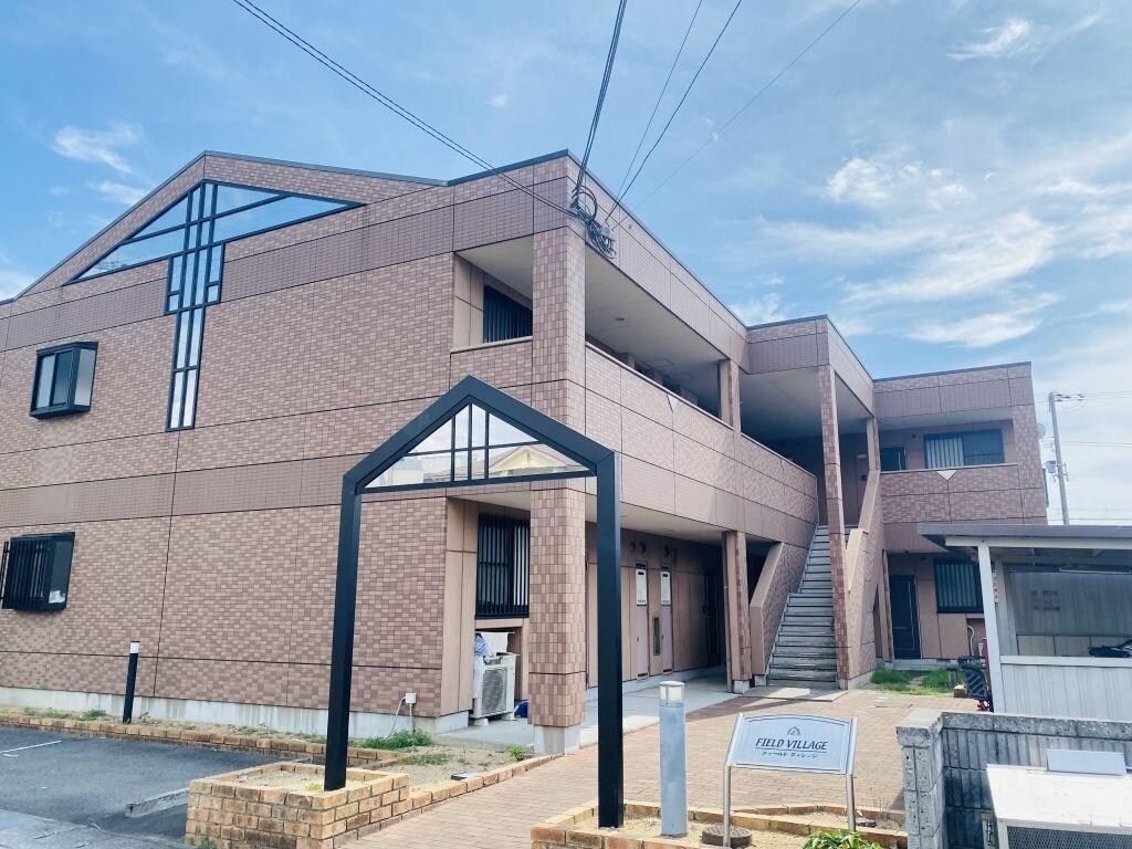 物件外観写真1　(外観写真（昼）)