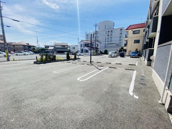 駐車場・駐輪場