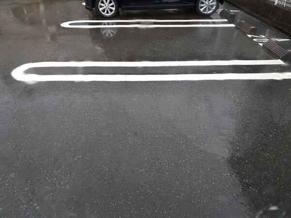 駐車場・駐輪場