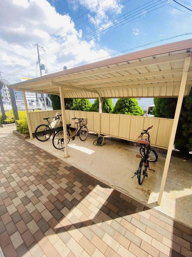 物件外観写真2　(外観写真（昼）)