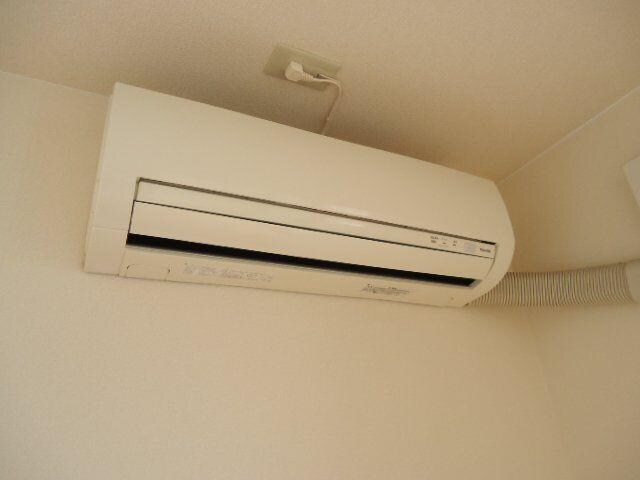 物件内観写真11　(エアコン)