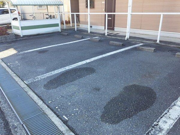 駐車場・駐輪場
